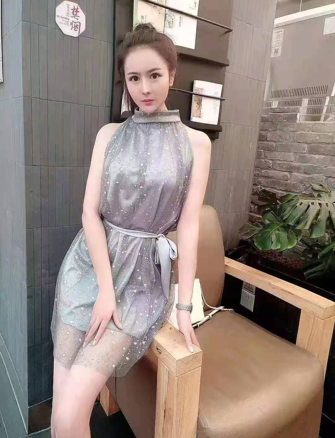 身材高挑，服务到位的妹子